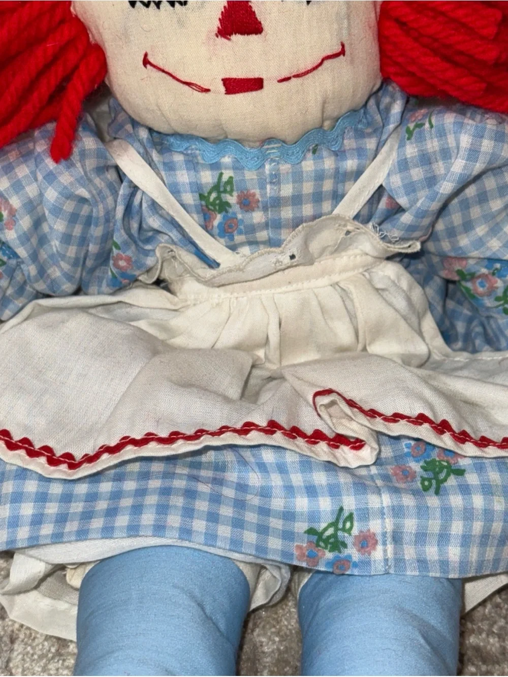 Raggedy Anne 10” Vinatge rag doll